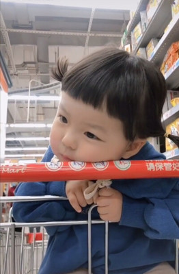 女生购物车头像